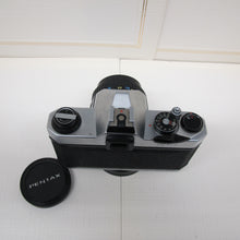 Load image into Gallery viewer, Pentax K-1000 SE body and Pentax lens 50mm F/1.7