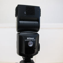 Load image into Gallery viewer, Nikon Speedlight SB-28-D Flash
