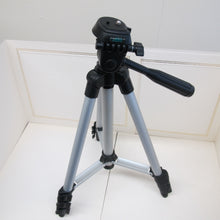 Load image into Gallery viewer, DigiPod TR-140 Digital/Video/Photo Tripod
