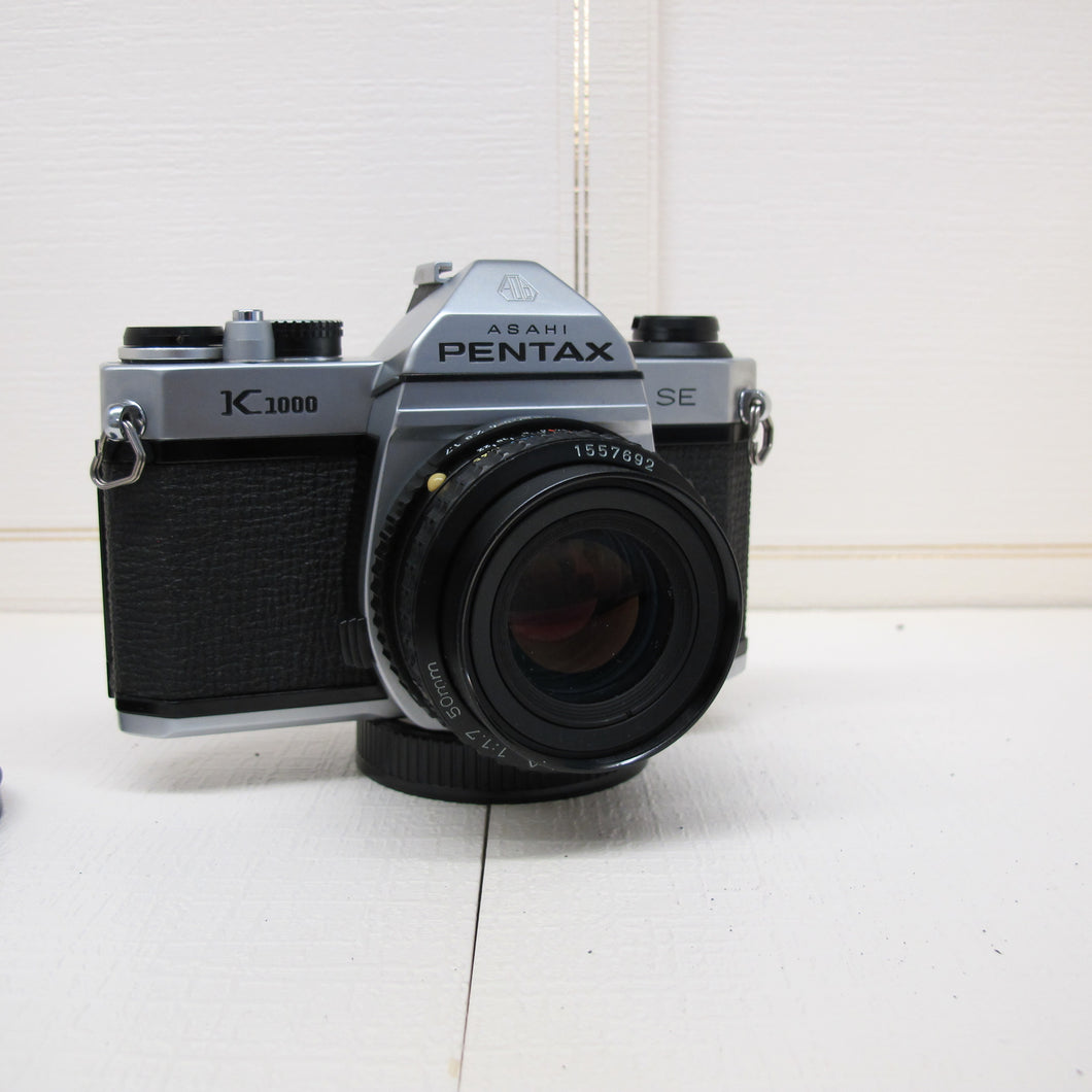 Pentax K-1000 SE body and Pentax lens 50mm F/1.7